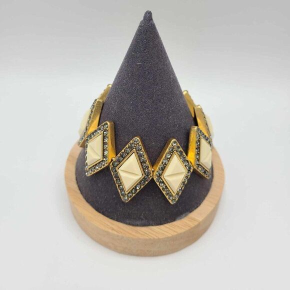 J Crew Off White Resin Black Crystal Diamond Stretch Bracelet - Picture 4 of 7